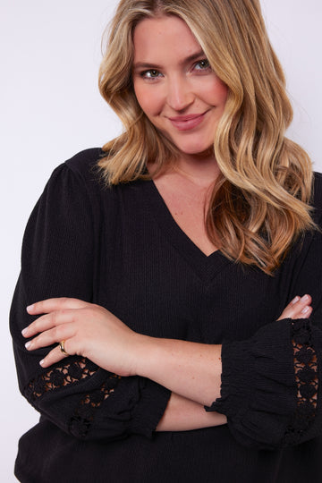 Capry top | Black