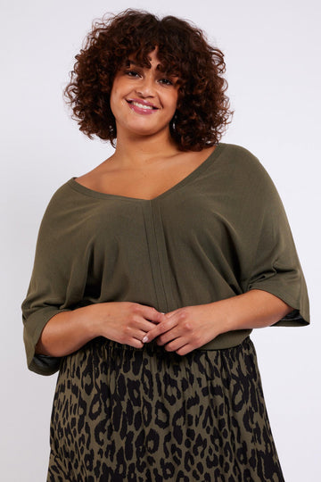 Tara trui | Dark Washed Green